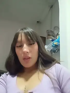 CrystalLaurent XXX чат на живо