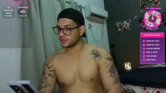 XXX chat uživo modela EnzoValera