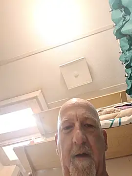 Yankeedave420 Live XXX-Chat