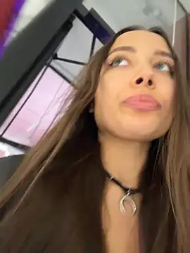 XXX chat uživo modela ICrazyOneIRL