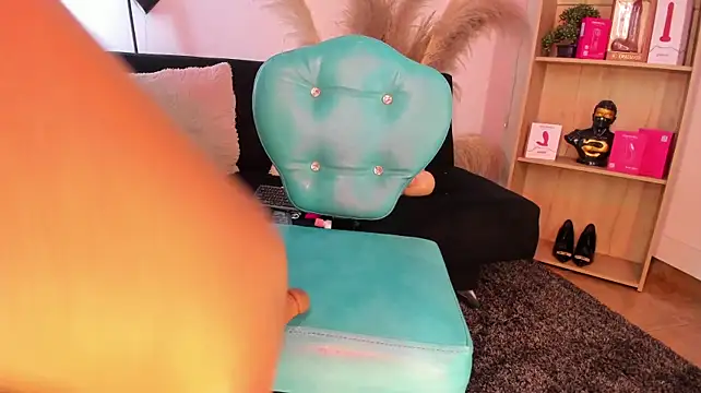 XXX chat uživo modela Tylla__