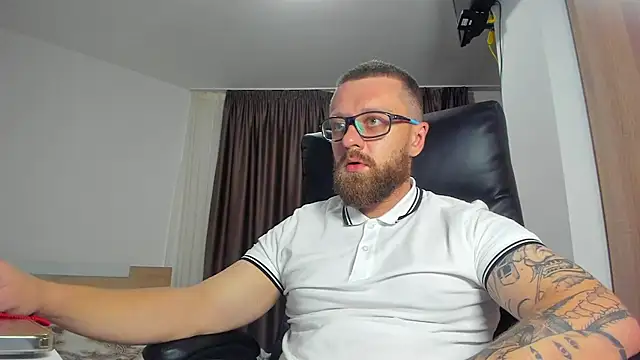 XXX chat uživo modela Findom_guy