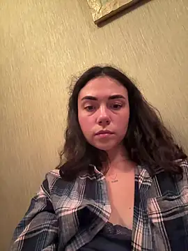 Kammila-a Chat XXX live