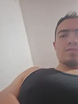 TouchDaddy4 Adlı Modelin Canlı XXX Sohbeti