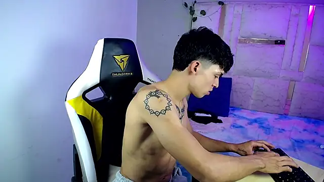Webkamerová show Liom_Gym