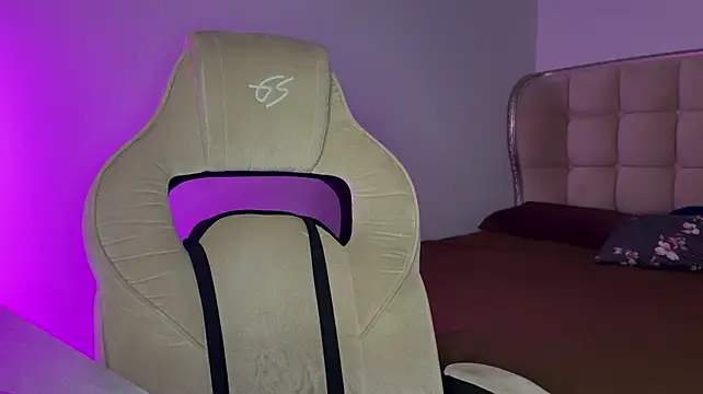 Živý XXX chat MarlynRobertsen