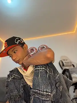 Chatroom XXX en direct de alejo_cute