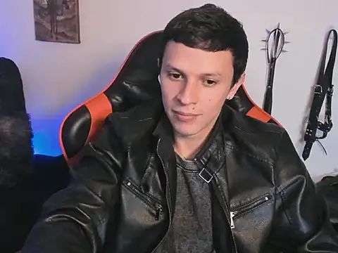 Masterdave7 Live XXX-Chat