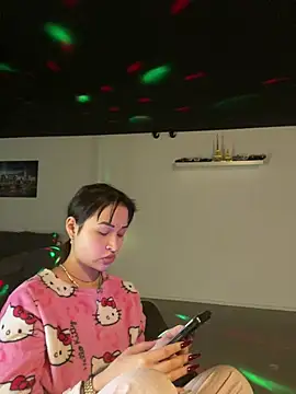 Chat +18 de Just-Lilly ao vivo