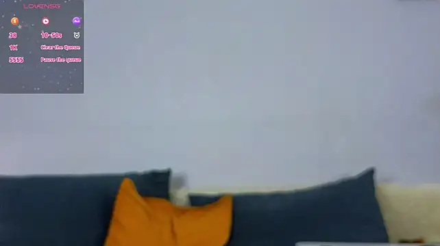 XXX chat uživo modela t_blonde