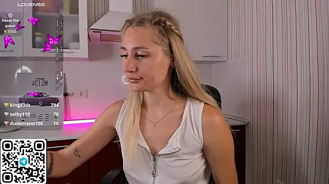 צ'אט XXX בשידור חי של LivyyBossom