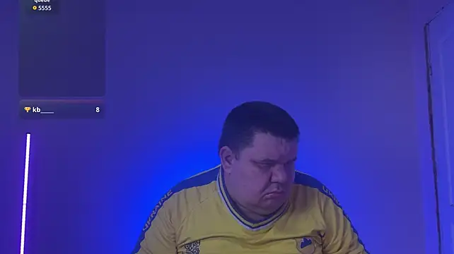 צ'אט XXX בשידור חי של chubby_daddy