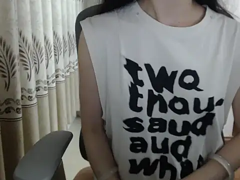 booboomonster Chat XXX in diretta