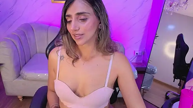 agatha_brooks_t – Naživo XXX chat