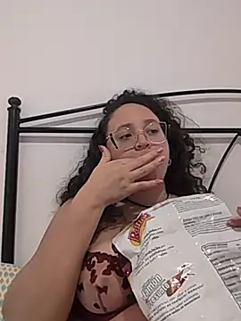 Gia_Bluexxx XXX чат на живо