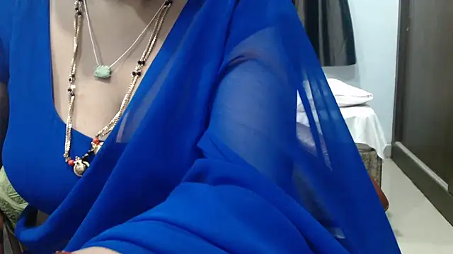 Chat XXX en directo de sunitha-3