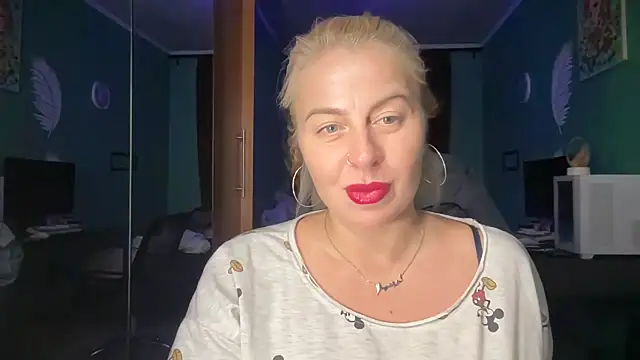 Lisorine's Live XXX Chat