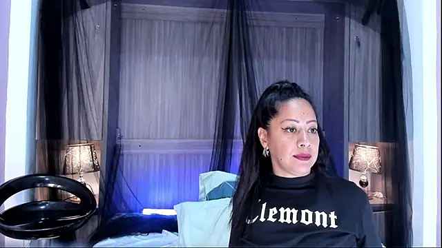 AllieBennet XXX чат на живо