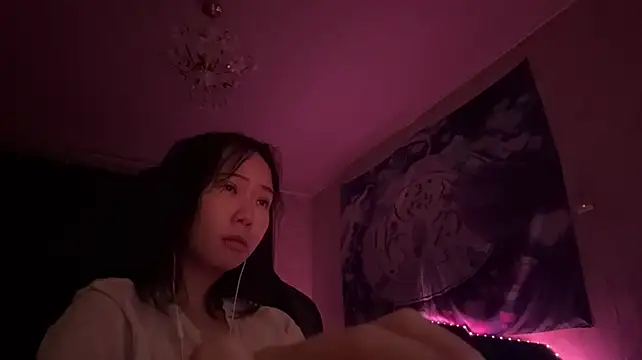 DelorasHemp XXX чат на живо