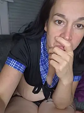 Aliciadelicieuse Adlı Modelin Canlı XXX Sohbeti