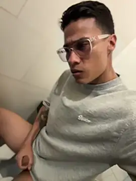 TavoHot_'s Live XXX Chat