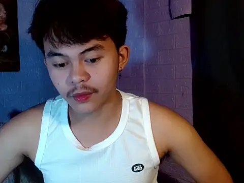 Bigboy_Hiro Live XXX-Chat