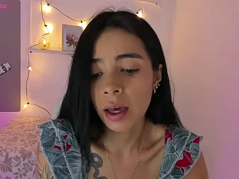 Katialips_ XXX ча т на живо