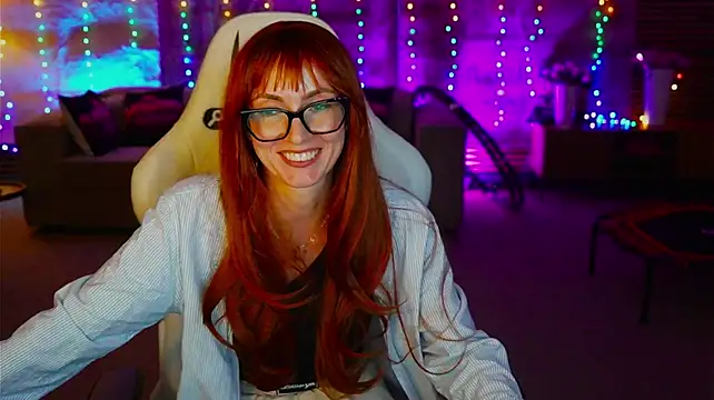 Evelyn054 XXX чат на живо
