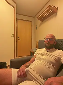 צ'אט XXX בשידור חי של mrmoi1234