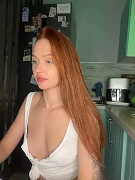 Chat XXX ao vivo de LittleFox___
