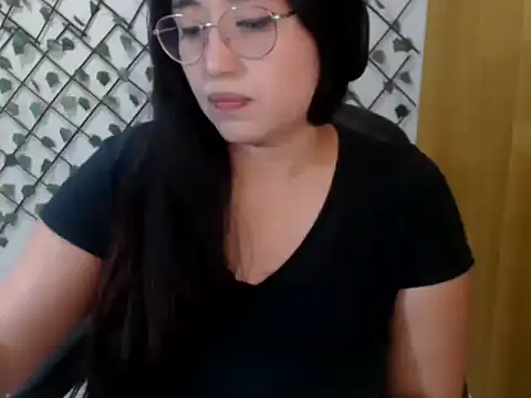Elina_Rose888 Chat XXX in diretta