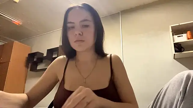 VersedApril XXX чат на живо