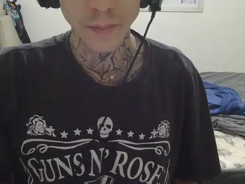 smokingink Chat XXX in diretta