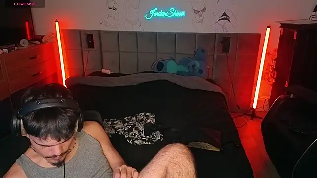 JordanShow live XXX chat
