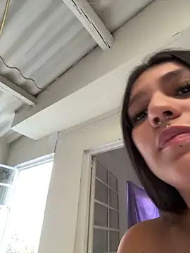 Emily_Gomezz XXX чат на живо