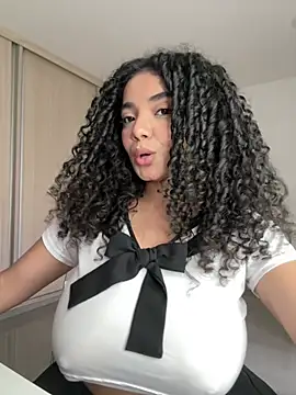 Curlyierr – Live XXX-chat