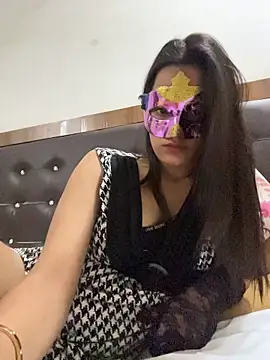 Priyanka011's Live XXX Chat