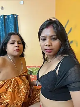 RedQQueen – Naživo XXX chat