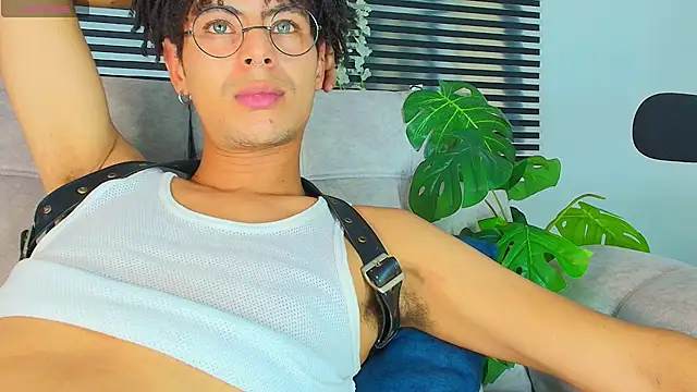 โชว์เว็บแคมของ ThiiagoSaeenz