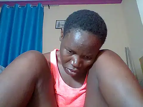 XXX chat uživo modela Blacksexyqueen24