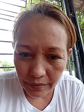 marinita13's Live XXX Chat