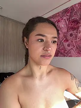 Chat +18 de crystal_dlun ao vivo