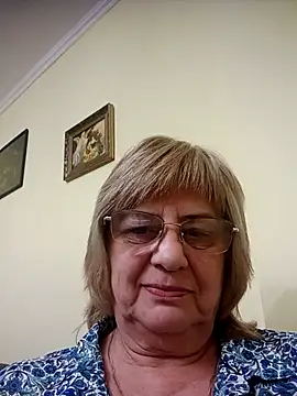 EmmaStar675 Show in webcam