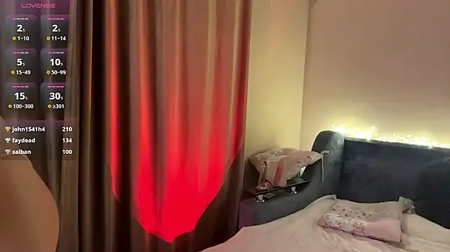 دردشة BrightAnnie الجنسية المباشرة