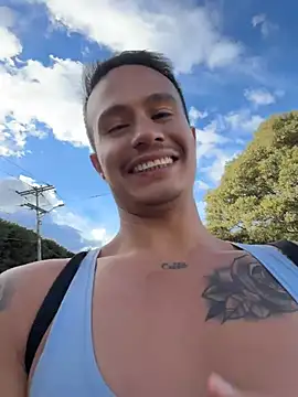 DOMINICKVEGAS77 Pertunjukan Webcam