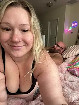 PiggyRose's Live XXX Chat