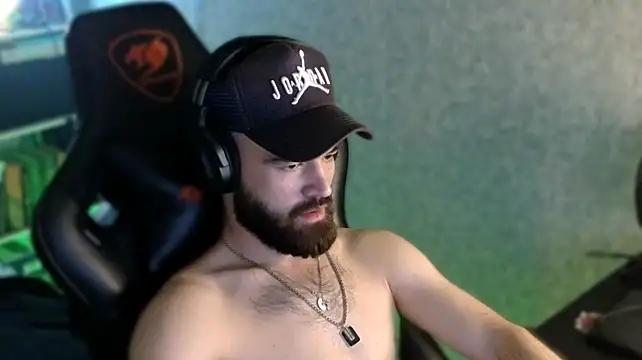 XXX chat uživo modela _Serious_Man