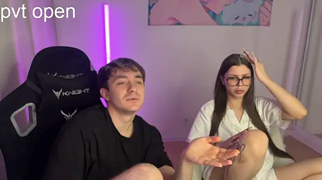 Chat +18 de xgvgggx ao vivo