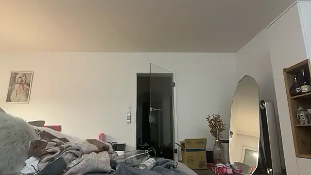 NikaCyberslut's Live XXX Chat