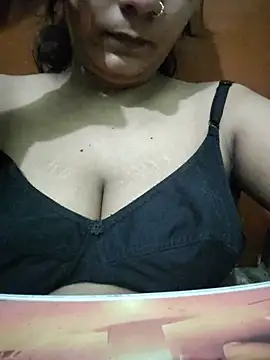 ERZA_7 Adlı Modelin Canlı XXX Sohbeti